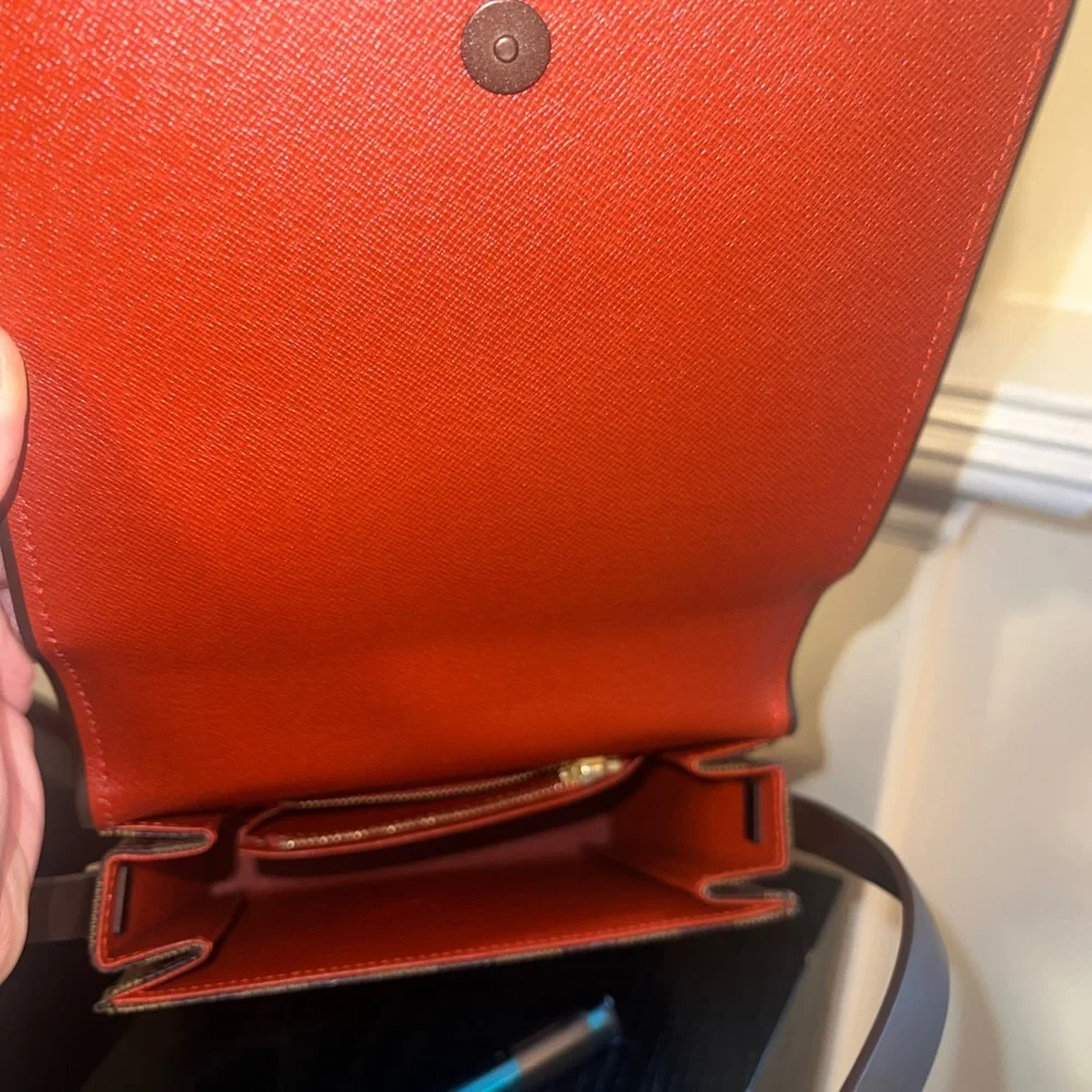 LV shoulder bag - Picture 9 of 10